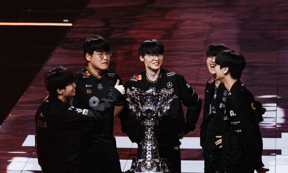 Thành tích của T1 mùa giải 2025 giúp cặp tướng của LMHT 