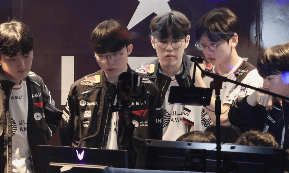 Thắng cách biệt KRX nhưng T1 vẫn có những điểm đáng lo