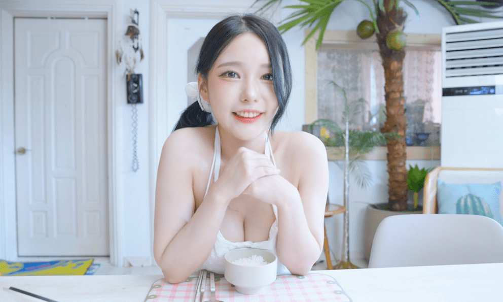 Còn chưa ra mắt, tựa game tương tác này đã gây bão Steam, quy tụ toàn hot girl gợi cảm, đáng để thêm vào wishlist