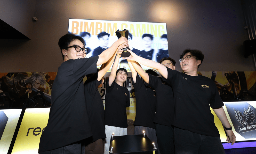 Đánh bại loạt đối thủ mạnh, BIMBIM chính thức lên ngôi vô địch tại realme Cup 2026
