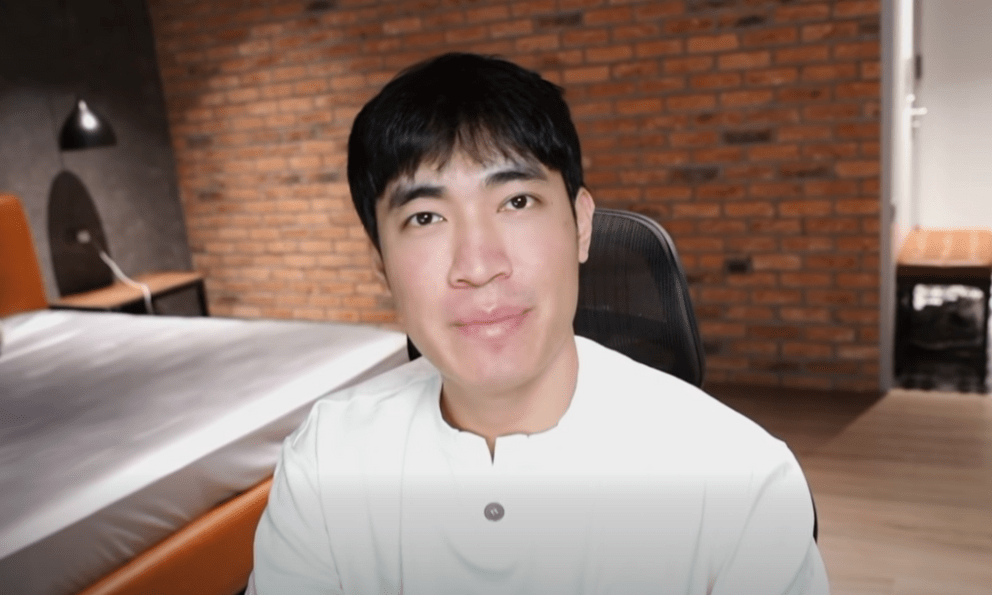 Levi cũng 
