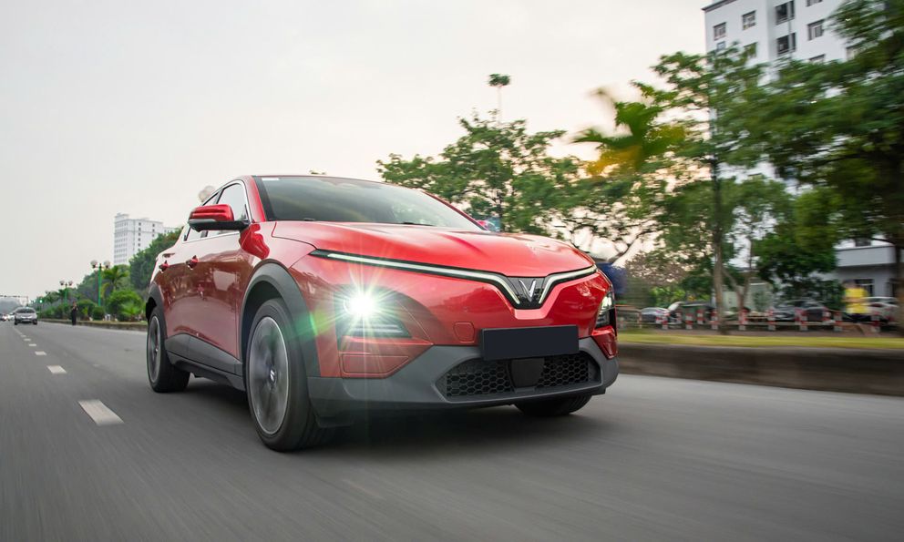 Xe quốc dân cho người mới: VinFast áp đảo từ đề cử tới chiến thắng chung cuộc