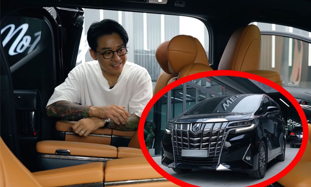 'Anh tài' Tuấn Hưng nâng cấp nội thất Toyota Alphard sau 4 năm sử dụng: Hàng ghế 2 xoay 360 độ, biến xe thành sân khấu mini với dàn loa khủng