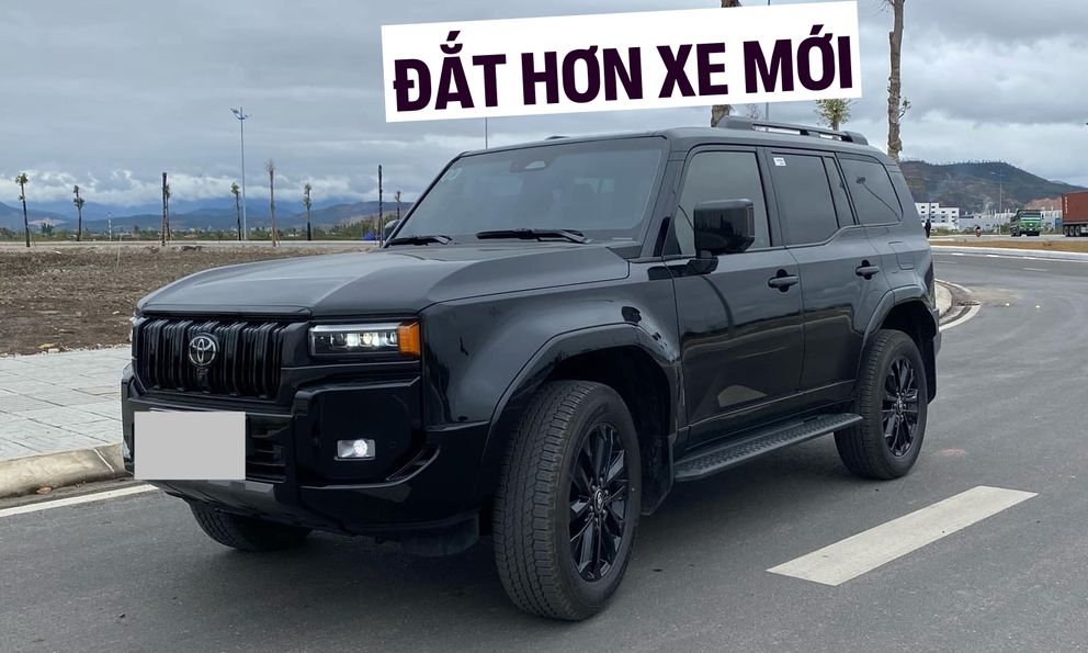 Mới chạy 2.000km đã 'trao tay', Toyota Land Cruiser Prado 2025 rao bán 3,89 tỷ đồng, đắt hơn xe mới tới 400 triệu đồng