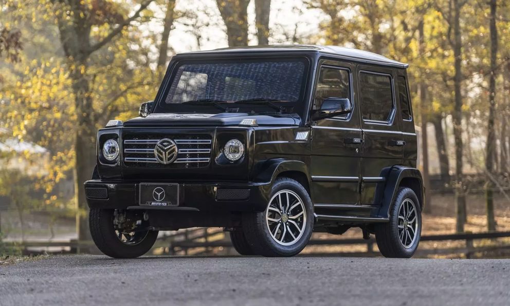 Dân chơi biến xe golf thành ‘tiểu G-Class’: Dáng hầm hố nhưng động cơ như xe máy, có hẳn 4 màn hình xịn sò