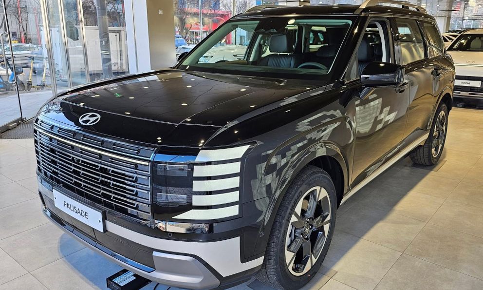 Có chi tiết gây tranh cãi, Hyundai Palisade 2025 vẫn 'cháy hàng', khách phải chờ hơn 1 năm mới được nhận xe