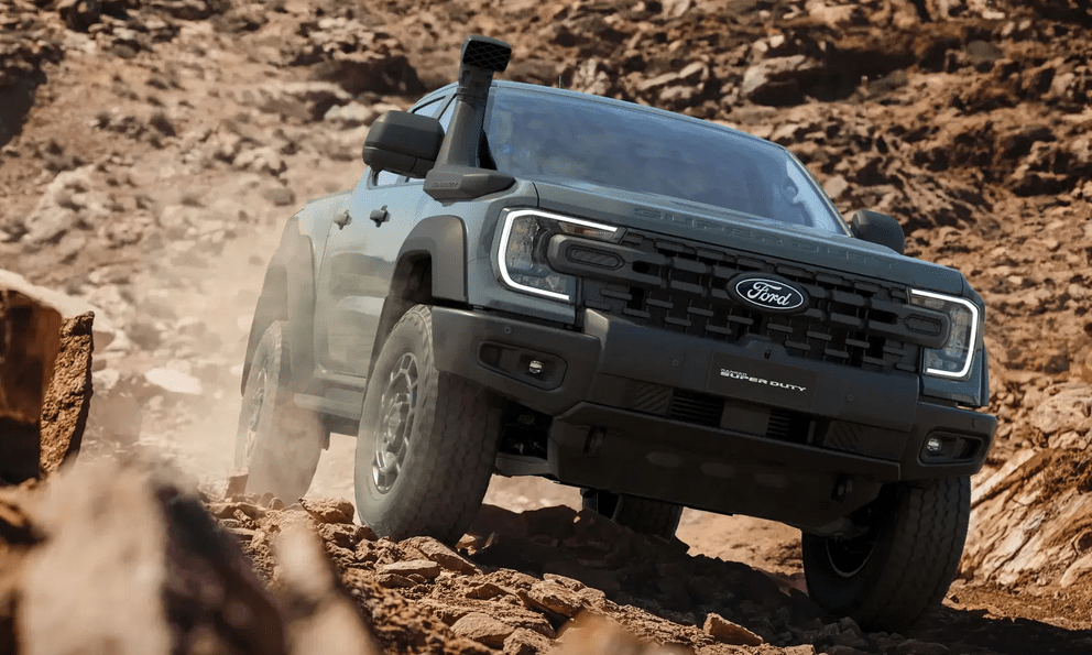 Ford Ranger Super Duty ra mắt: Khung gầm chịu lực khủng, máy dầu mạnh hơn Raptor, về Việt Nam sẽ hợp dân công trình, hay tải nặng