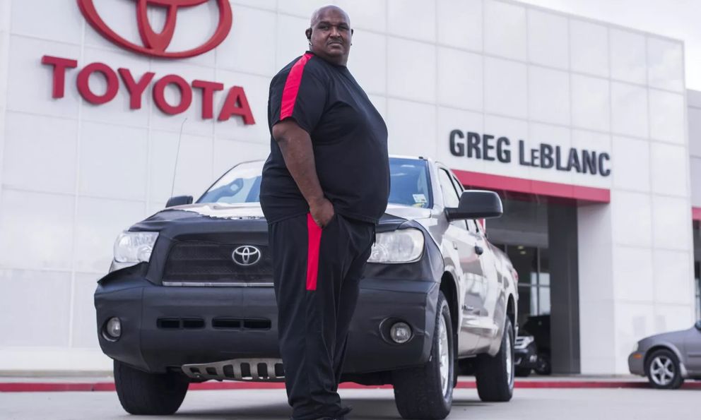 Từng cán mốc 1 triệu km và được thay xe miễn phí, chủ bán tải Toyota một lần nữa lặp lại lịch sử, xe vẫn gần như 'zin'