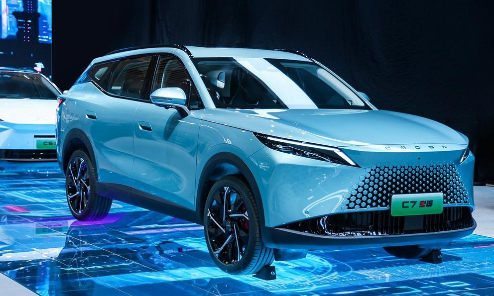 Omoda C7 SHS và C3 chính thức ra mắt, có khả năng về Việt Nam 