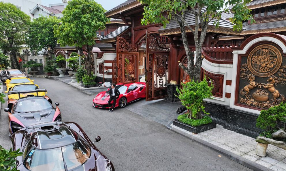 Đại gia Hoàng Kim Khánh lại mang Koenigsegg Regera đi ‘chạy show’ ở Lâm Đồng, lần này còn làm điều chưa từng có