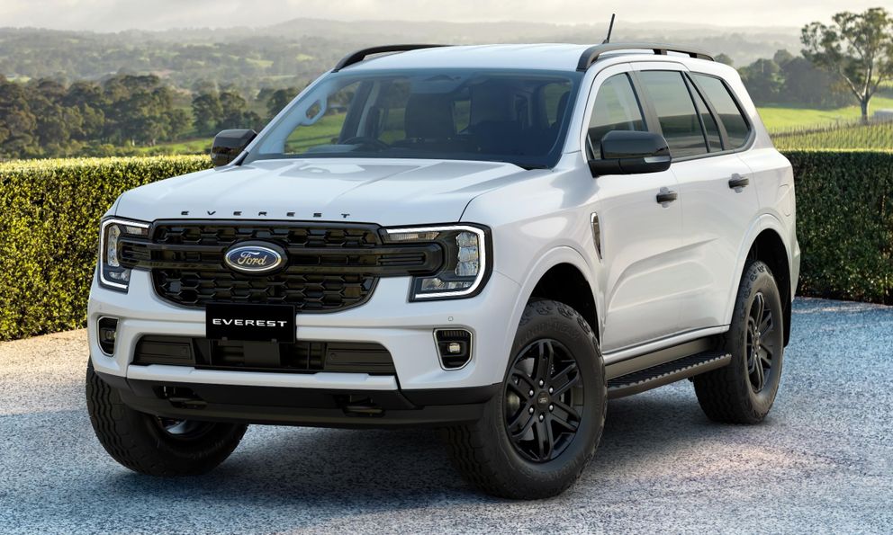 Ford Everest có bản đặc biệt mới: Gần giống bản vừa ra mắt Việt Nam nhưng nhiều ‘đồ chơi’ hơn, sản xuất giới hạn