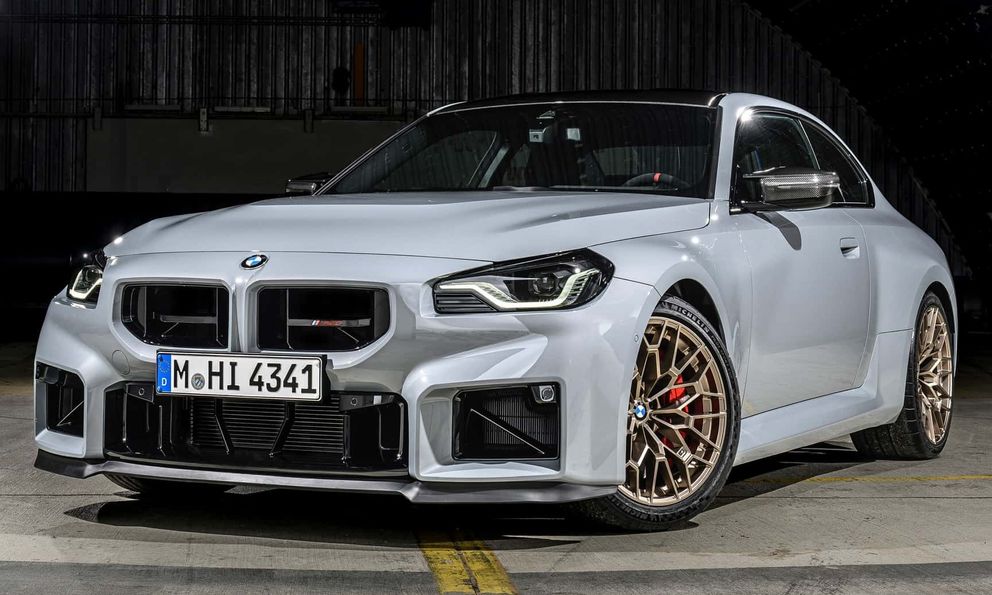 BMW M2 2026 ra bản hiệu năng cao: Mạnh tới 523 mã lực, nhẹ hơn bản tiêu chuẩn, bứt tốc chưa tới 4 giây