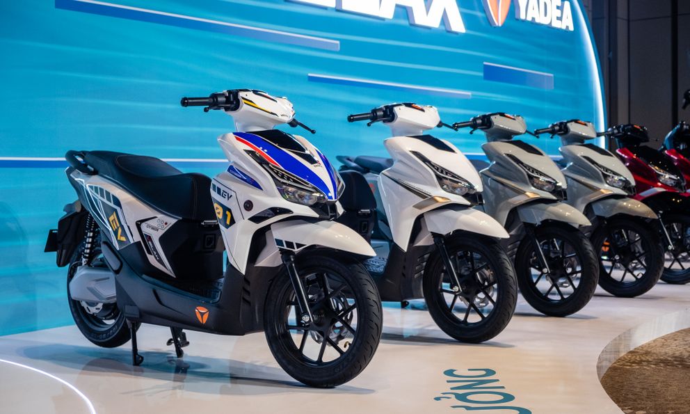 Yadea Velax ra mắt Việt Nam: Giá từ 30 triệu đồng, 3 phiên bản, chạy 80-129km/sạc, có cruise control, cạnh tranh Honda ICON e:
