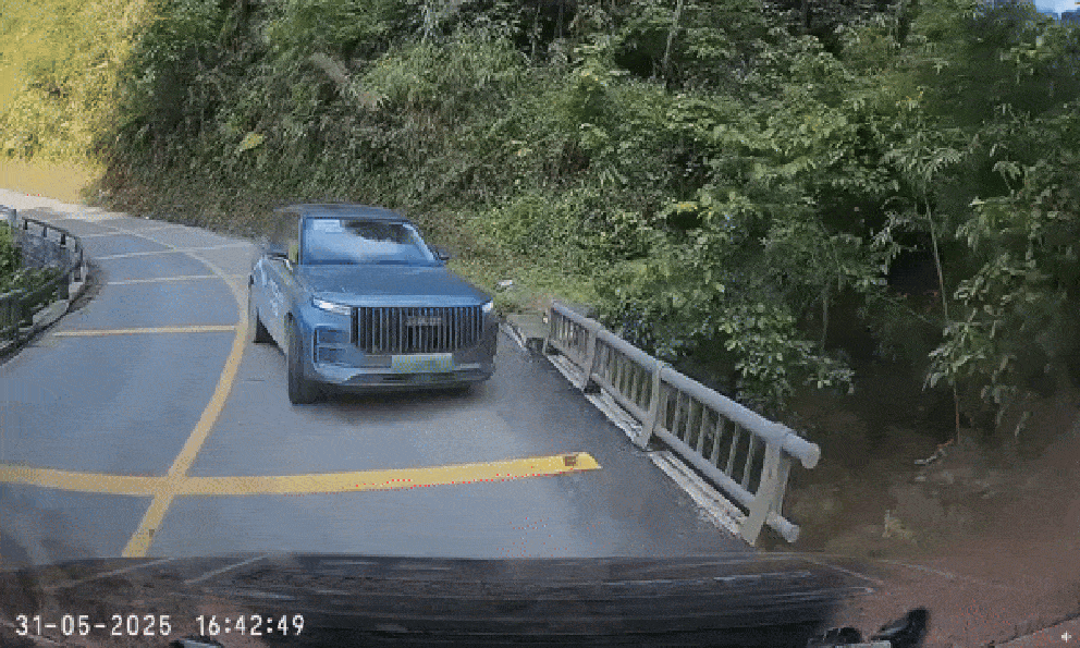 Sau vụ Jaecoo J7 không bung túi khí phụ: Đây là cách bật/tắt và kiểm tra với xe của bạn và lý do phải làm ngay điều này!