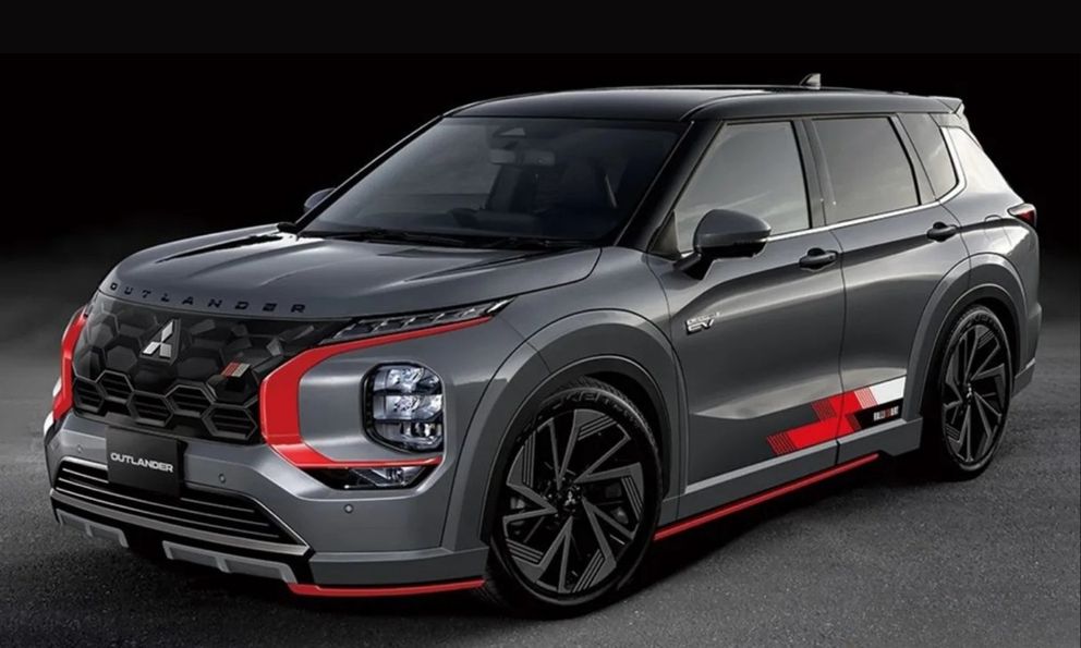 Mitsubishi Outlander bản hiệu suất cao này mà về Việt Nam thì dễ hot: Mâm lớn, phanh to, có chi tiết kiểu xe đua F1