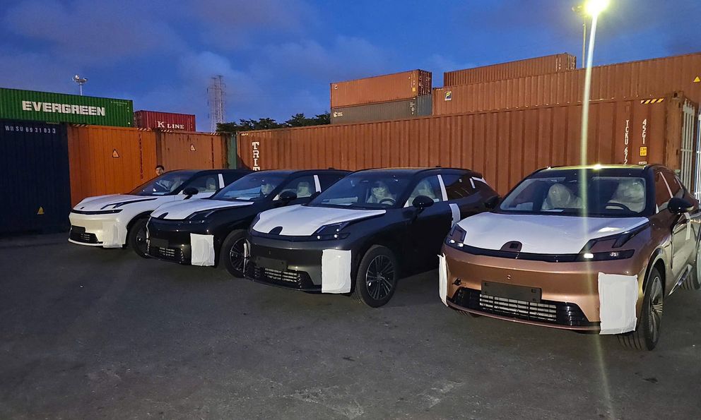 Lô Lynk & Co 08 đầu tiên đã về Việt Nam: Giá dự kiến hơn 1,4 tỷ, 2 phiên bản, đại lý báo ra mắt tháng 7