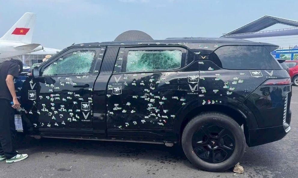 Đây là cái tên đứng sau chiếc VinFast hứng hàng trăm vết đạn: Chuyên 'bọc giáp' xe cho các chính phủ, doanh nhân, làm được cả xe chống đạn xuyên giáp, kháng mìn quân sự