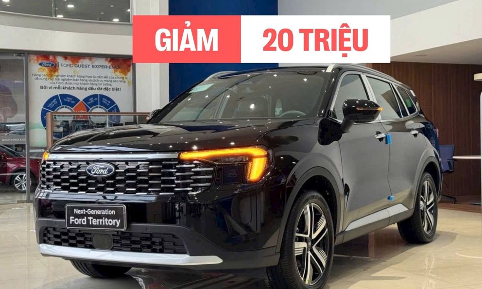 Ford Territory vừa ra mắt đã được đại lý giảm 20 triệu đồng, giá thực tế vẫn chưa đủ làm khó Mazda CX-5