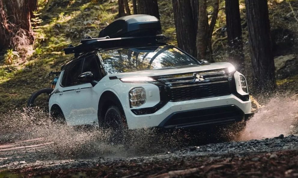 Mitsubishi Outlander này mà về Việt Nam dễ lại hot: AWD được tinh chỉnh, hứa hẹn khả năng offroad như Pajero Sport, ra mắt ngay 2026
