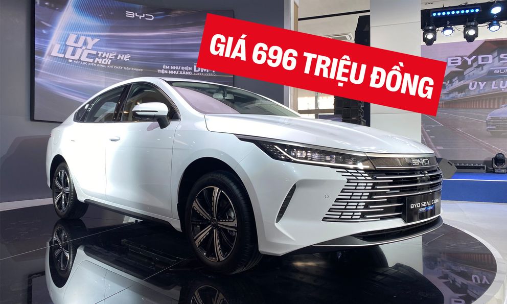 BYD Seal 5 ra mắt Việt Nam: Giá 696 triệu đồng, cùng cỡ Civic, máy hybrid cắm sạc tiêu thụ 3,8 lít/100km