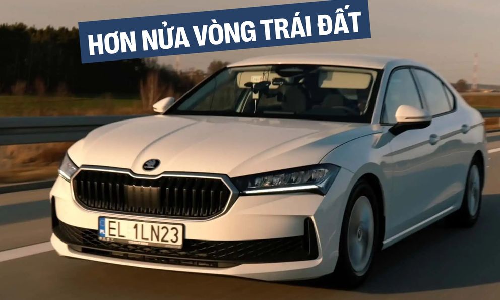 Đây là lý do người Việt tiếc hùi hụi khi Santa Fe không còn máy dầu: Skoda Superb từng đến Việt Nam chạy hơn nửa vòng Trái đất mới hết bình