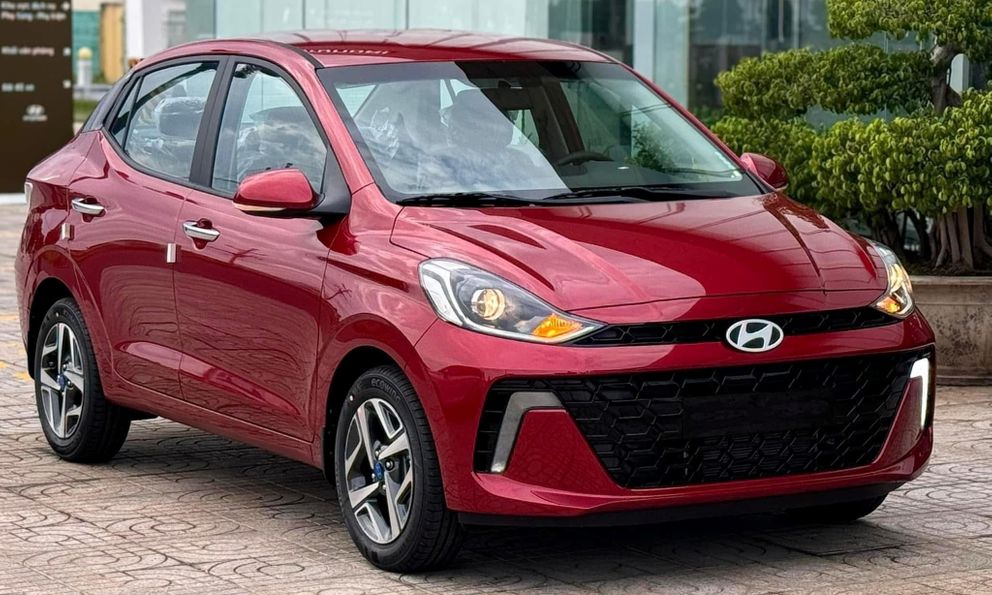 Không chỉ chính hãng, hàng loạt đại lý Hyundai giảm giá hàng chục triệu đồng cho cả i10, Venue…