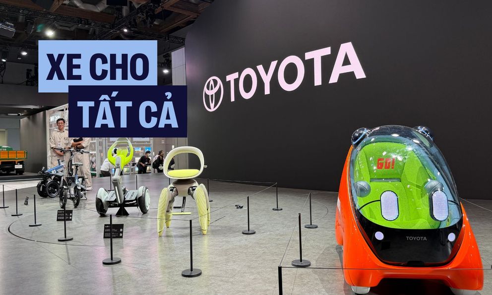 15 phút đi hết 4 gian Century, Lexus, Toyota, Daihatsu: Xe gì cũng có, giá nào cũng chơi, ai cũng có thứ dùng!