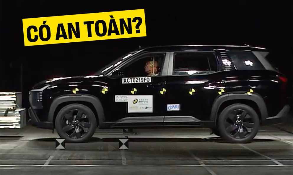 Mitsubishi Destinator bản cho Việt Nam thể hiện ra sao khi bị đâm mạnh với 2 người lớn, 2 trẻ nhỏ ngồi ghế an toàn trên xe?