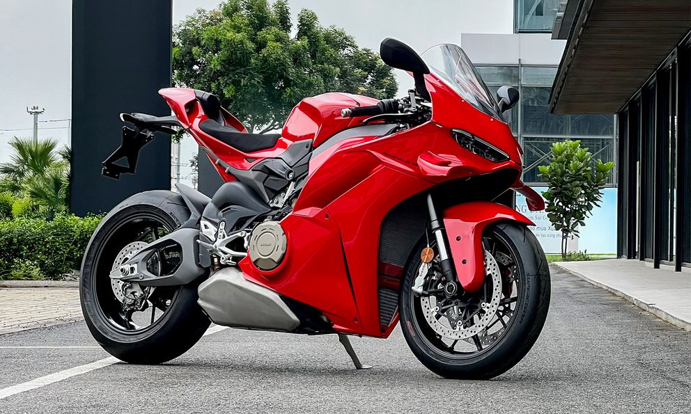 Ducati Panigale V4 - Siêu mô tô Hoàng Kim Khánh và Minh Nhựa sở hữu có bản mới về Việt Nam: Cải tiến khí động học, công nghệ, thiết kế chuẩn MotoGP