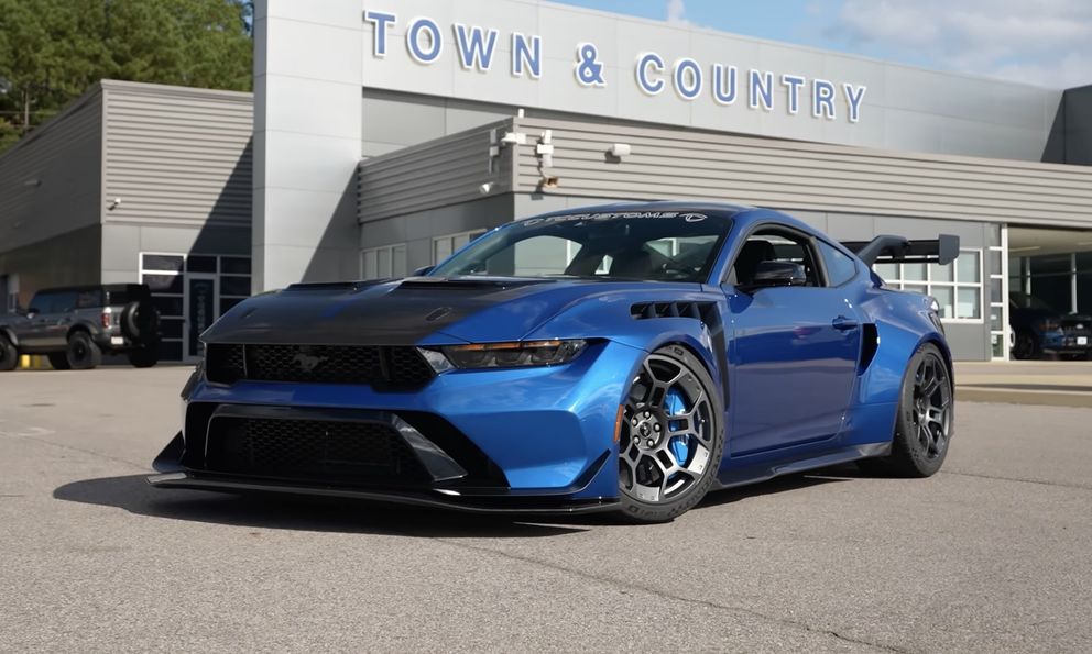 Mua xe về nhưng phải chờ 30 ngày mới nên cầm lái: Lời khuyên kỳ lạ của Ford dành cho các chủ nhân khi mua xe này