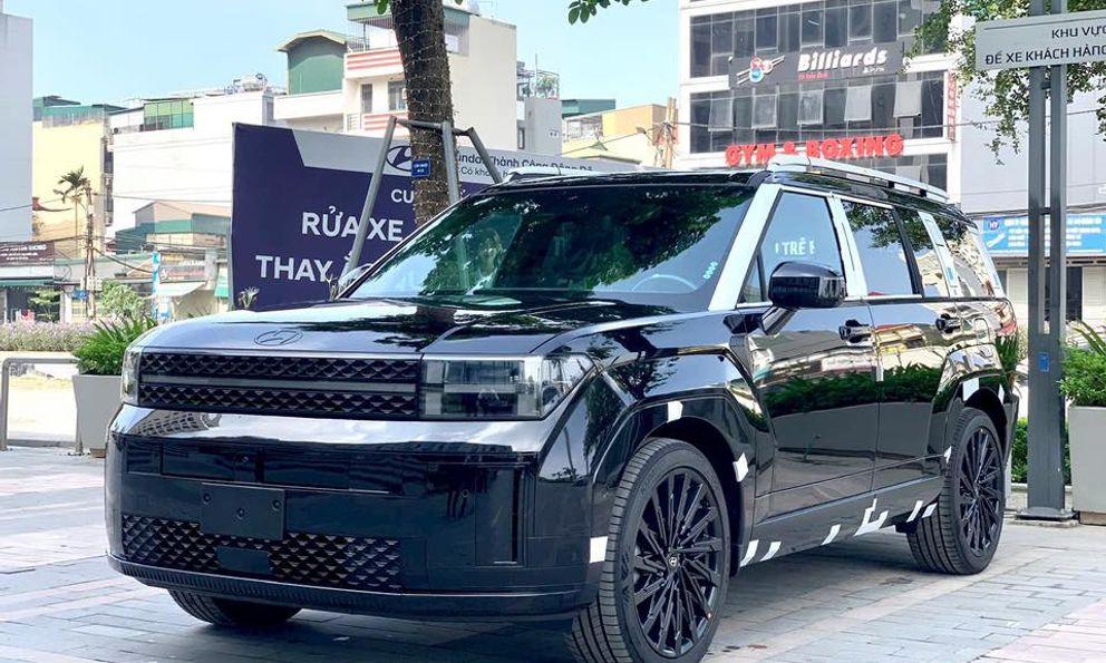 Mua SUV 7 chỗ nhưng giá dưới 1 tỷ: Santa Fe có ưu thế về giá lẫn bảo hành, đấu mu-X và CX-8 đậm chất ‘ăn chắc mặc bền’