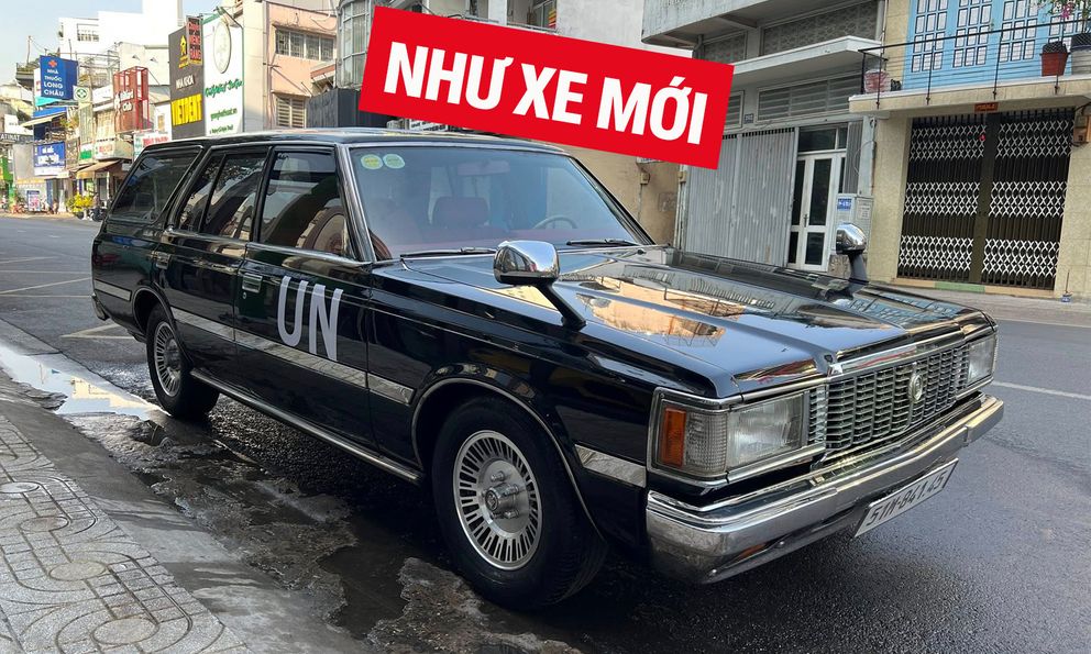 Ông Đặng Lê Nguyên Vũ đem Toyota Crown Wagon hàng hiếm lên phố: Vỏ 40 năm vẫn bóng loáng nhưng màu nội thất mới đặc biệt gây chú ý