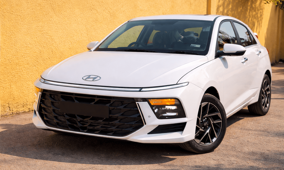 Soi chi tiết Hyundai Accent mới ra mắt: Có ghế chủ tịch, giữ làn như xe sang, sẵn sàng khiến Vios và City 'toát mồ hôi'