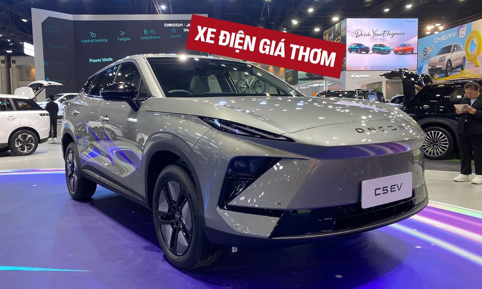 Omoda C5 EV 2026 trình làng: 211 mã lực, màn 24,6inch, 30 phút cắm điện là có thể chạy Hà Nội - Sầm Sơn rồi trở về mới cần sạc