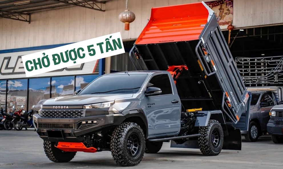 Toyota Hilux 'lột xác' thành xe ben mà không cần cắt xẻ: Chở tới 5 tấn, có cả cần cẩu tự bốc hàng