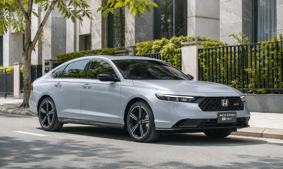 Honda Accord 2026 ra mắt ĐNÁ: Giá quy đổi 1,2 tỷ đồng, nâng cấp công nghệ an toàn đấu Toyota Camry