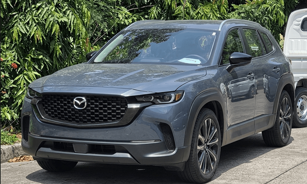 Mazda CX-50 lần đầu lộ diện tại Việt Nam: Bản mâm lớn, có AWD, ADAS, cạnh tranh Forester