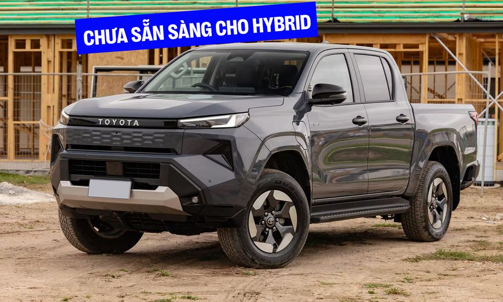 Toyota Hilux chạy điện còn tốt hơn dùng hybrid cắm sạc: 'Tung bản PHEV ra lúc này cũng chỉ cho có, không hề có ý nghĩa'