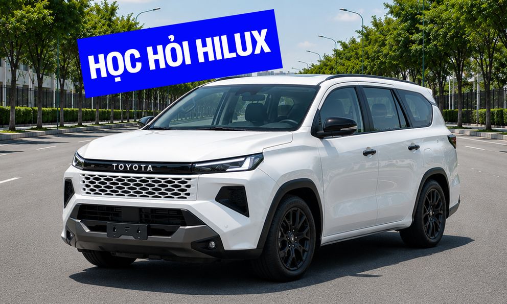 Toyota Innova Cross mới lộ diện rõ hơn: Thiết kế đầu xe giống Hilux, nâng cấp ADAS, hứa hẹn ra mắt trong năm 2027