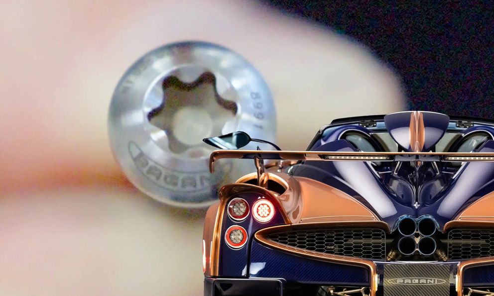 Đây là lý do cứ thấy xe sang ngoài đường là né vội: Chỉ tiền ốc vít cũng đắt hơn Porsche 911