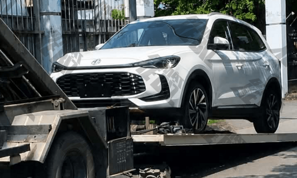Soi MG ZS 2026 đã về Việt Nam: Mâm 18 inch, động cơ hybrid, có ADAS cạnh tranh Xforce, Yaris Cross
