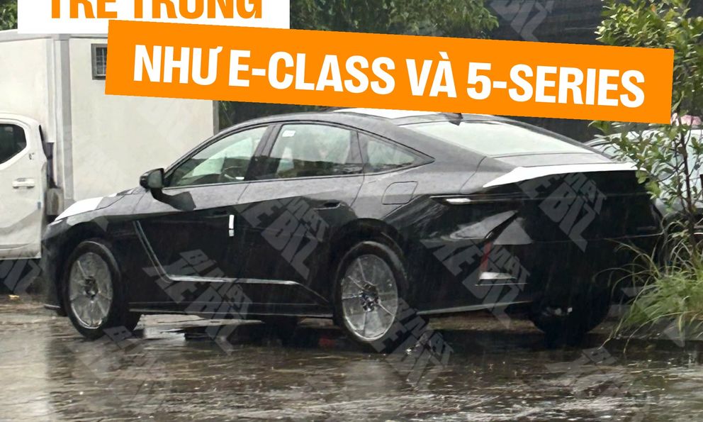 Lexus ES hybrid đời mới lộ diện tại Việt Nam với các màu sắc khác nhau, ra mắt tháng sau cạnh tranh 5 Series, E-Class