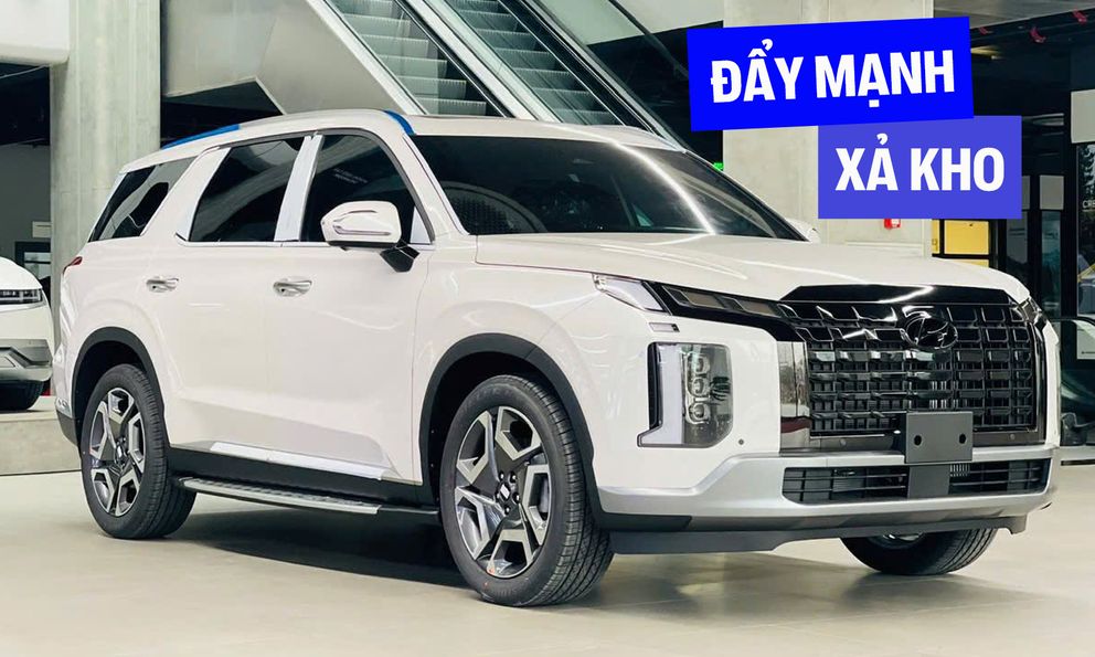 Hyundai tiếp tục chơi ‘sát ván’ với thị trường: Santa Fe vẫn hỗ trợ 220 triệu, Palisade và Venue nhập cuộc, Tucson giảm hỗ trợ