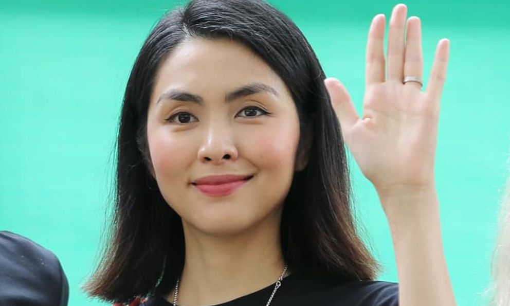 Tăng Thanh Hà khoe không khí Tết ở nhà mình nhưng dân tình chỉ chú ý chi tiết này: Ai nấy 