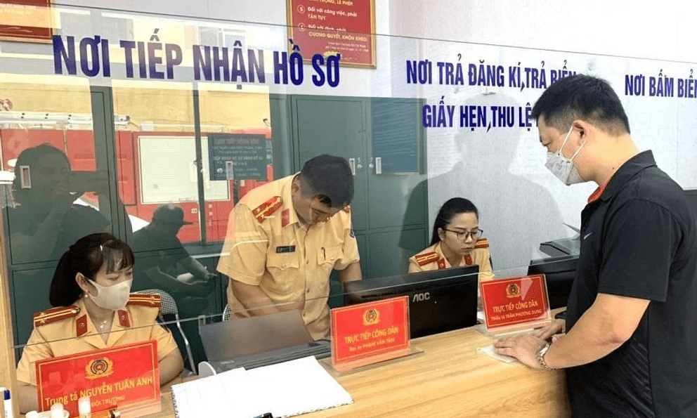 Công an ra thông báo quan trọng tới tất cả những ai đã bán, cho, tặng xe ô tô, xe máy hoặc sở hữu xe mua lại