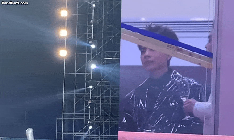 Concert Anh Trai Say Hi D-4: Một anh trai làm điều quá sốc với Quang Hùng MasterD ngay trên sân khấu