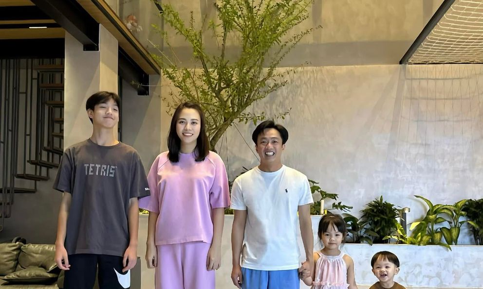 Bước sang năm mới, Cường Đô La hé lộ điều thay đổi gì trong gia đình mà khiến netizen phì cười?