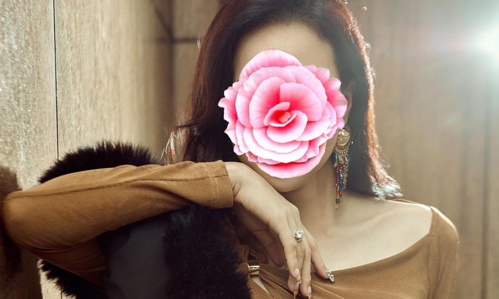 Sao nữ phú bà sở hữu nhan sắc cực đỉnh có thái độ này khi nhắc đến điều khổ chưa từng có 