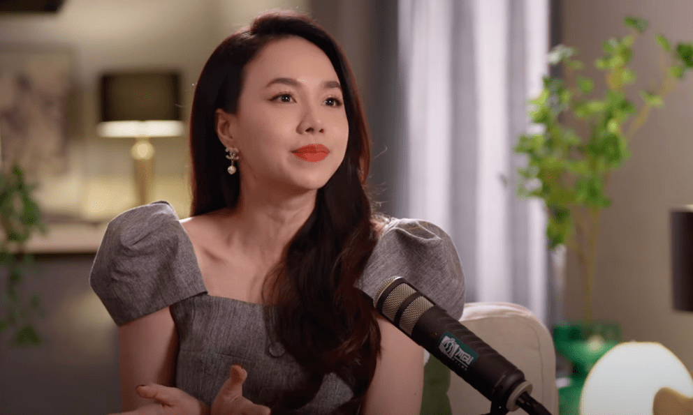 Đinh Ngọc Diệp: Hành động mang đồ hiệu đi cho và 1 câu nói khiến Victor Vũ nhớ mãi 