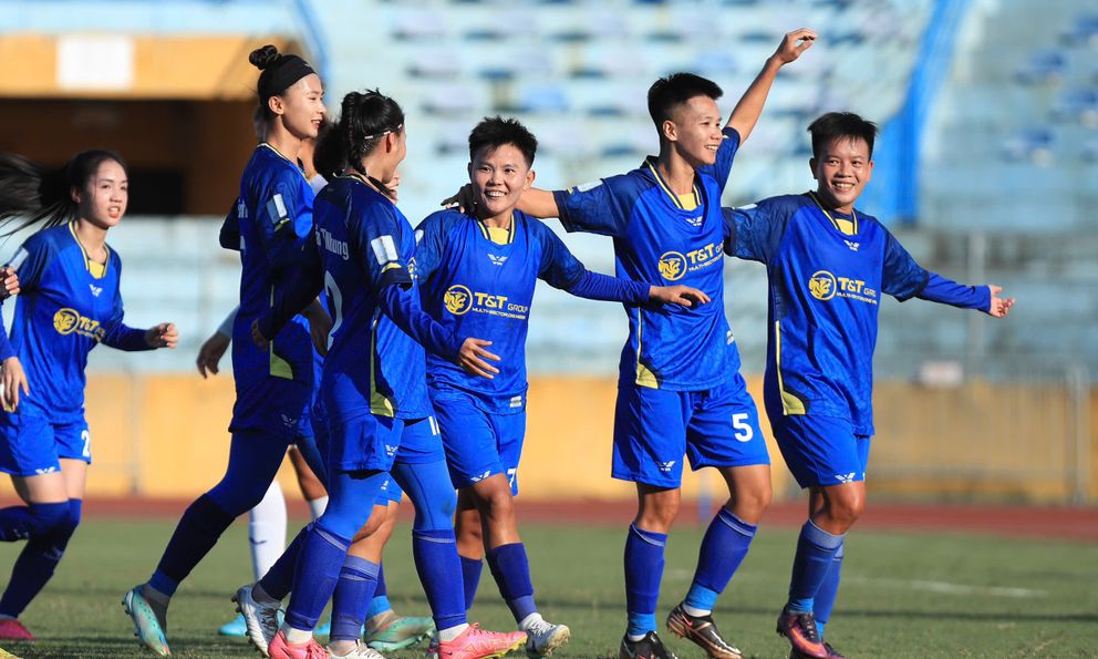 Cú chơi lớn mang tên Man City & pha đầu tư mạnh tay của bầu Hiển